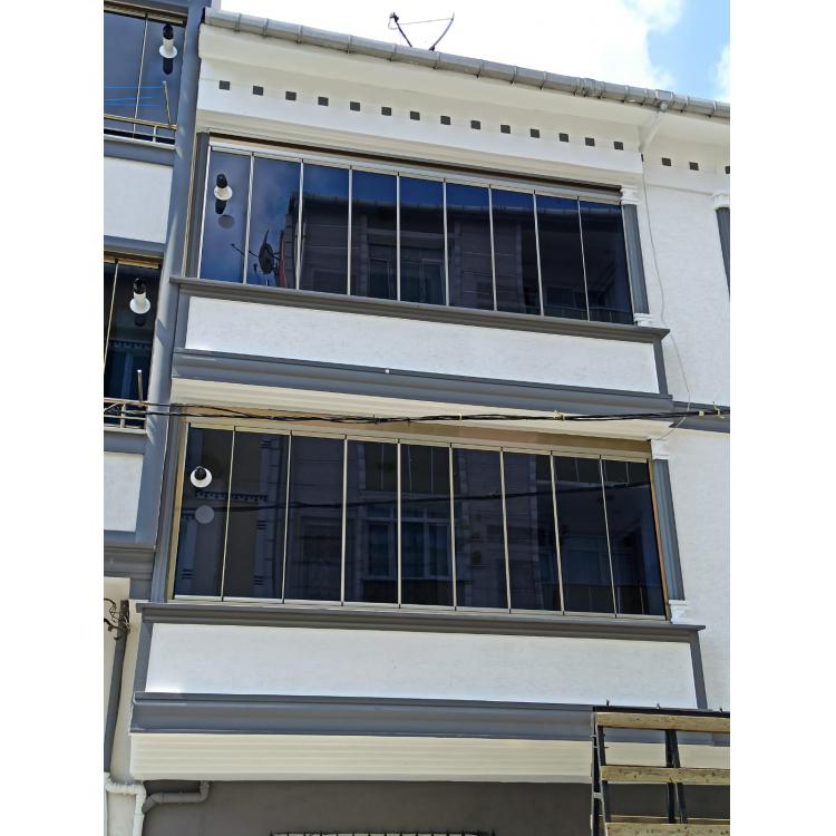 Cam Balkon